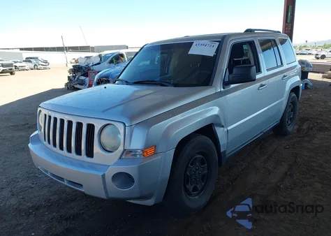 2010 Jeep Patriot Sport из США, поврежденный, VIN 1J4NT2GB2AD502948